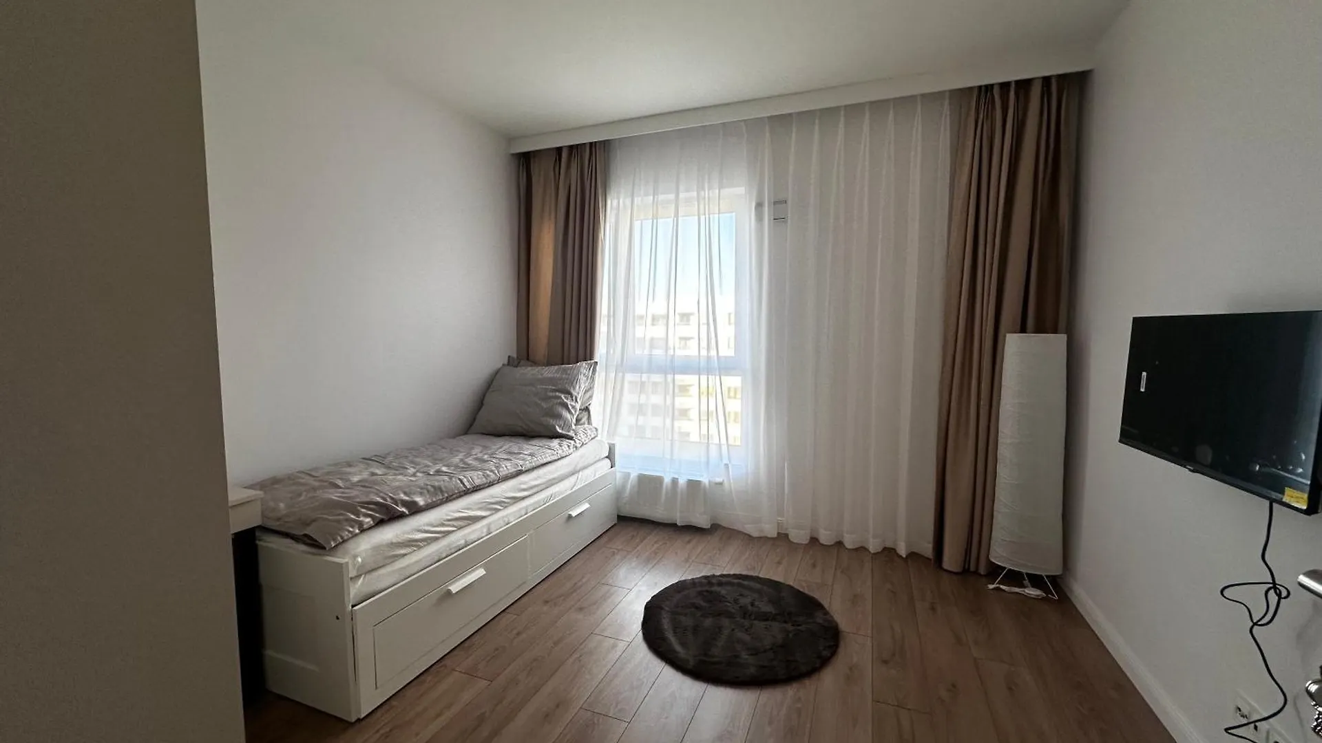 Kaskady Airport Modern Apartments - Close To The Airport And City Center 华沙