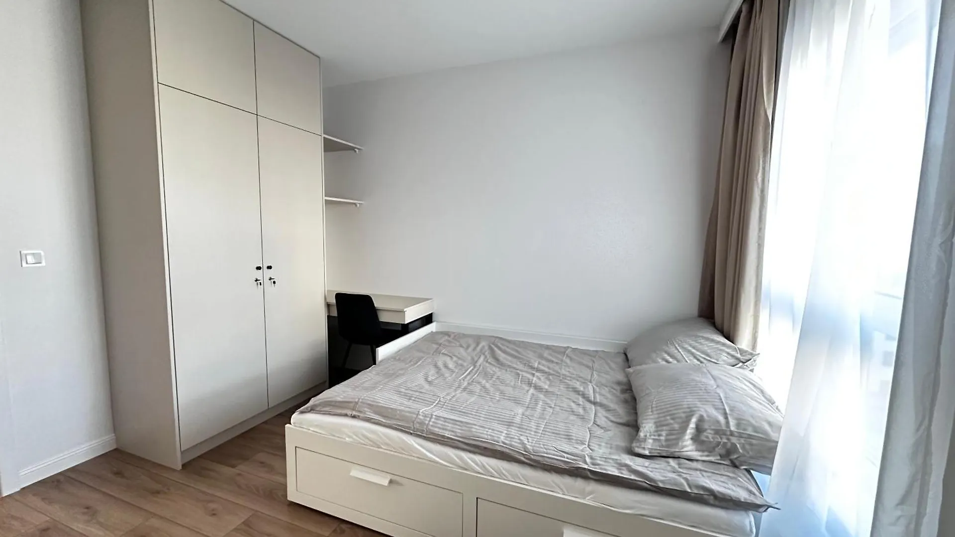 Kaskady Airport Modern Apartments - Close To The Airport And City Center Warszawa